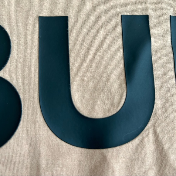 •Burberry Carrick Logo Crew Neck T-Shirt Size M Unisex NWOT - Picture 11 of 12